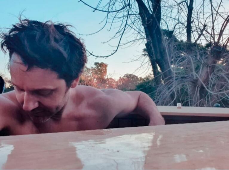 El finde VIP y relajado de Benjamín Vicuña con China Suárez: la espectacular piscina japonesa de su jardín