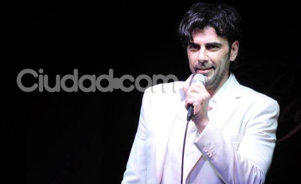 El galán enamoró con sus canciones al público femenino (Foto: Jennifer Rubio). 