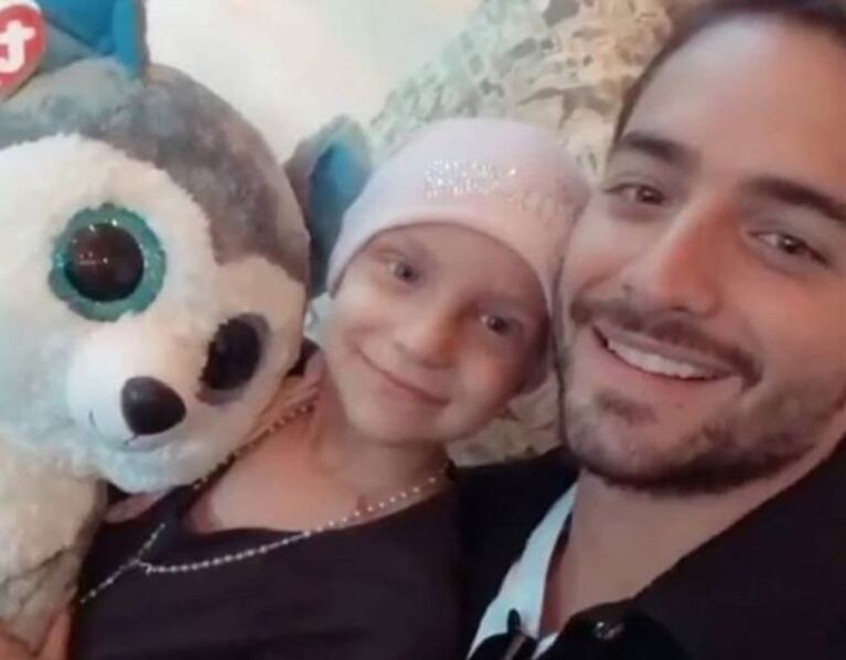 El gesto solidario de Maluma con una pequeña fanática argentina que tiene cáncer 
