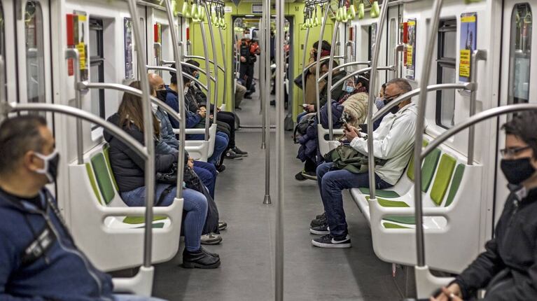 El Gobierno porteño anunció subas de entre 44 y 100% en subtes, taxis, multas, estacionamiento y VTV