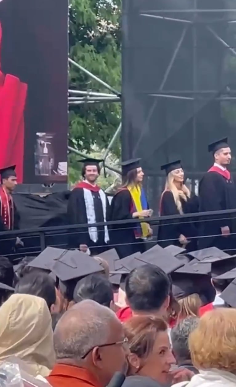 El hijo de Ariel Rodríguez Palacios se recibió en Harvard: el video en familia