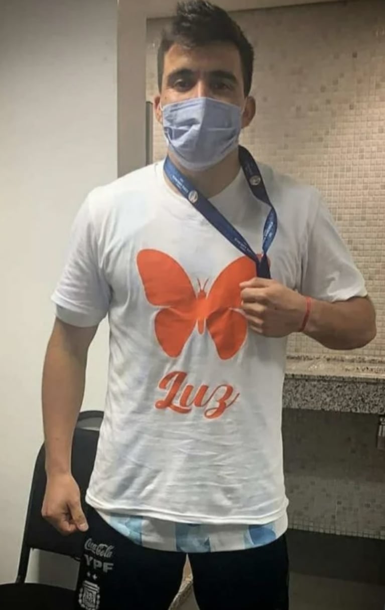 El Huevo Acuña y una conmovedora historia detrás de la remera que usó tras la final de la Copa América: era un homenaje a la hija de un amigo tras su muerte