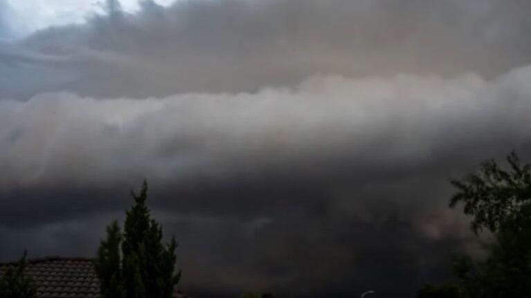 El impactante vídeo que muestra una tormenta apocalíptica en Australia