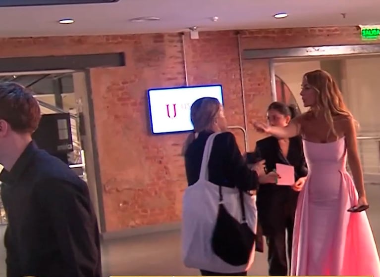 El incómodo cruce de Sabrina Rojas con Luciano Castro y Griselda Siciliani (Captura de América TV-Intrusos)