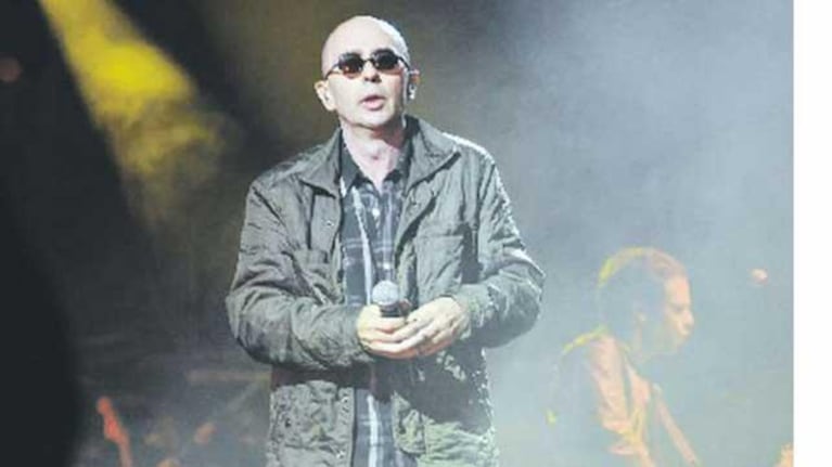 El Indio Solari tocó ante miles de fans en Tandil