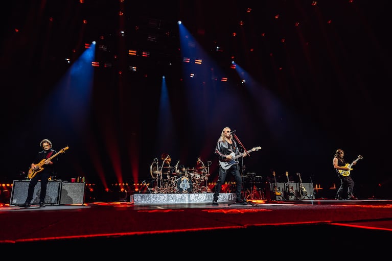 El inesperado gesto de Dua Lipa con Maná que revolucionó a los fans de la música latina