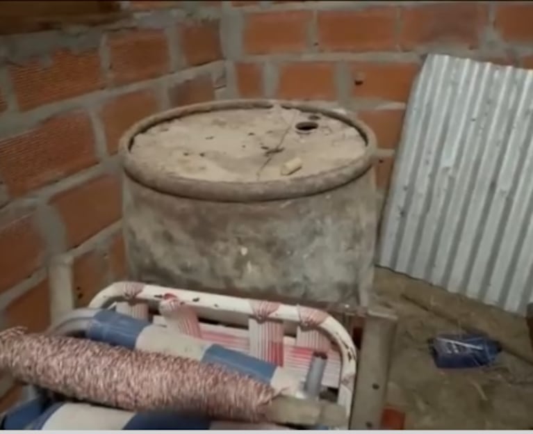 El interior de la casilla de Caillava. Foto: captura TN.
