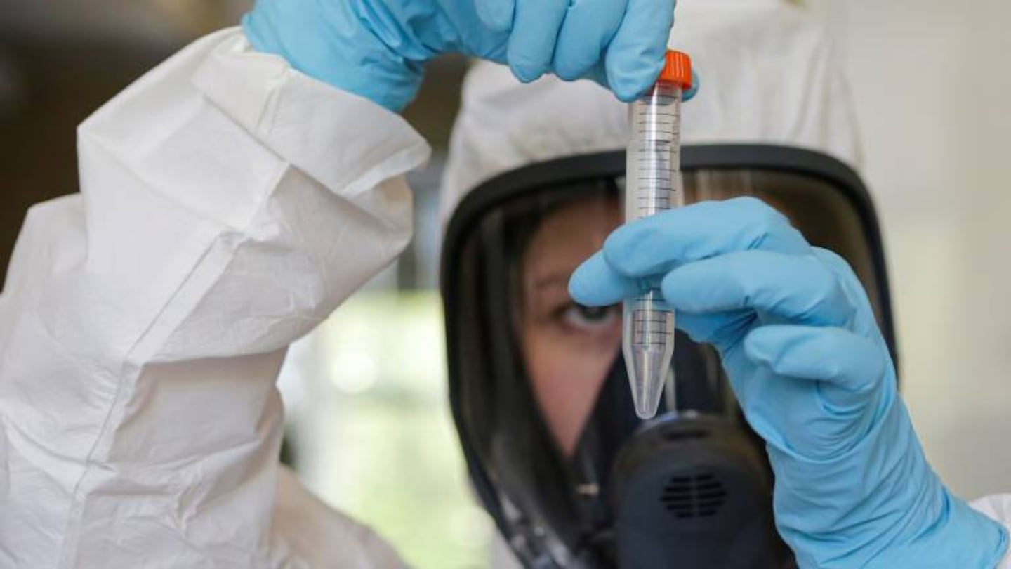 El laboratorio que producirá la vacuna contra el Covid-19 en Argentina dijo que se fabricará antes de que esté comprobado que funciona