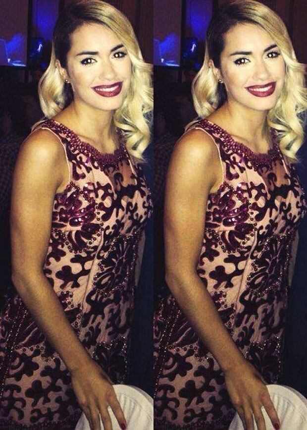 El look clásico y sensual de Lali Espósito (Foto: Twitter). 