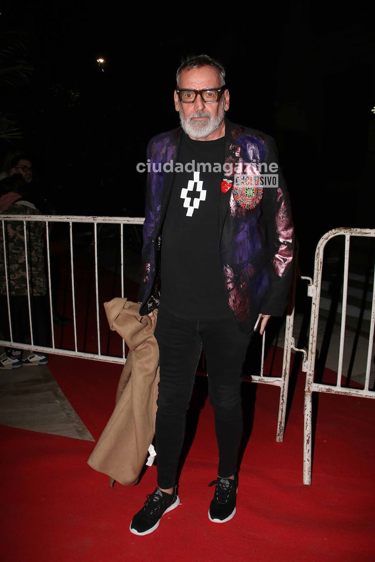 El look de Benito Fernández en la gala de una revista (Foto: Movilpress).