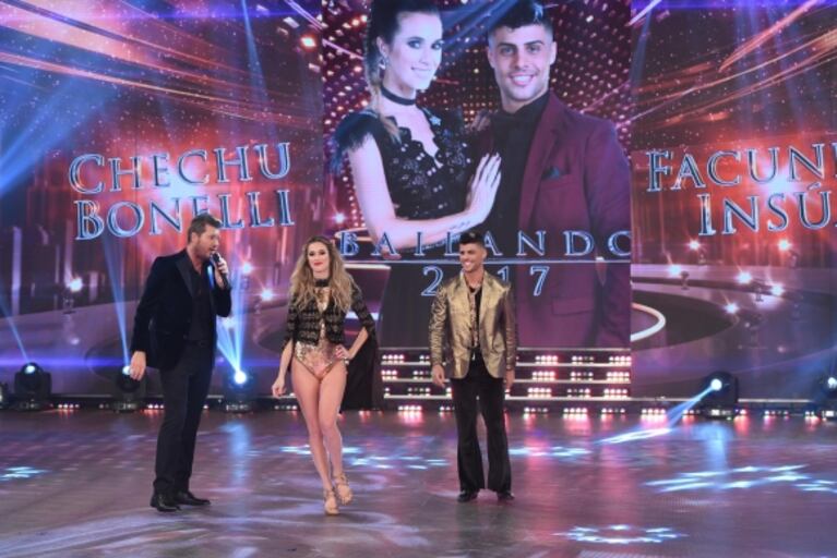 El look de Chechu Bonelli en su exitoso debut en Bailando 2017: ¡mirá el body súper sexy que lució!