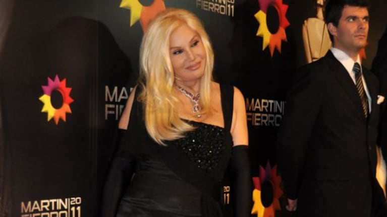 El look de la diva costó unos 20 mil dólares. (Foto: Jennifer Rubio)