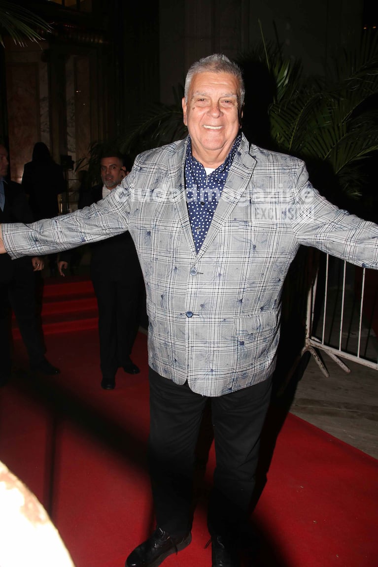 El look de Luis Ventura en la gala de una revista (Foto: Movilpress).