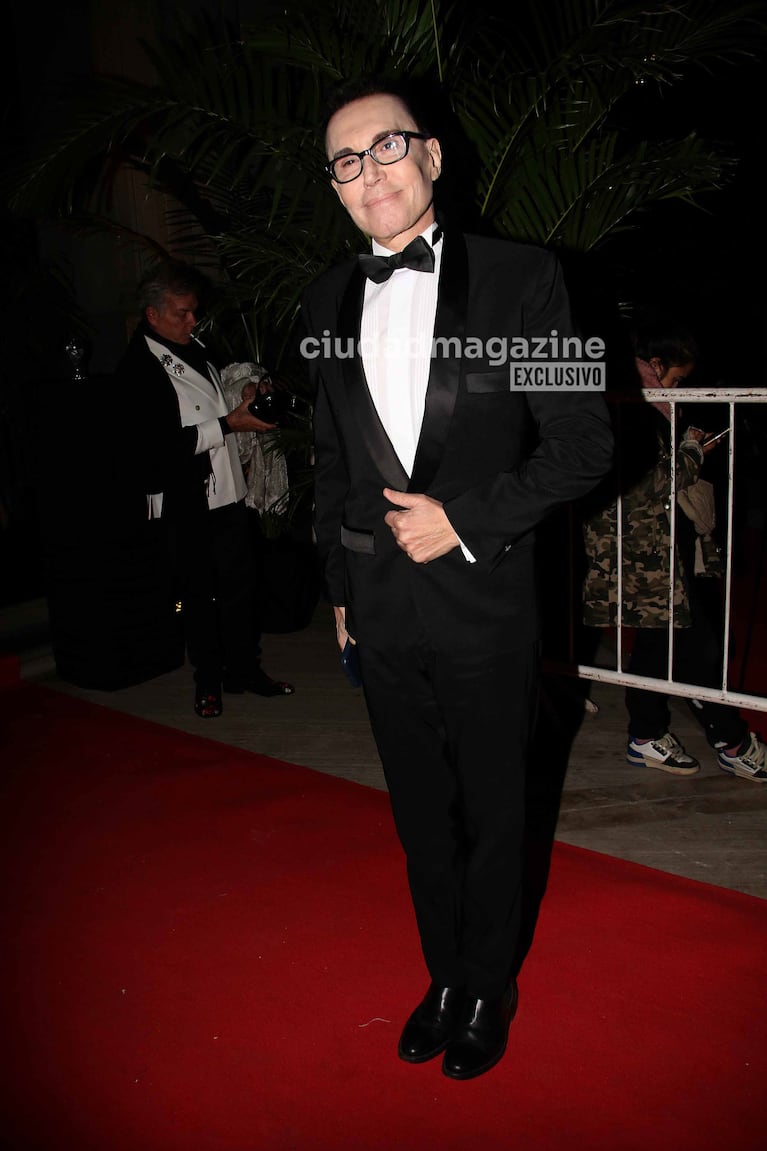 El look de Marcelo Polino en la gala de una revista (Foto: Movilpress).