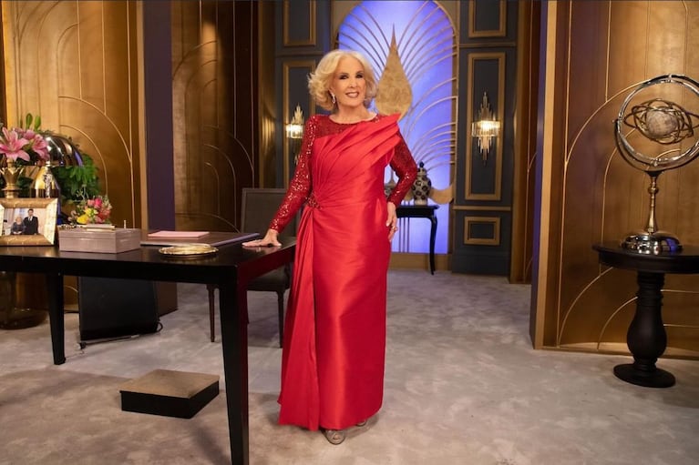 El look de Mirtha Legrand para La Noche de Mirtha (Foto: captura de Instagram).