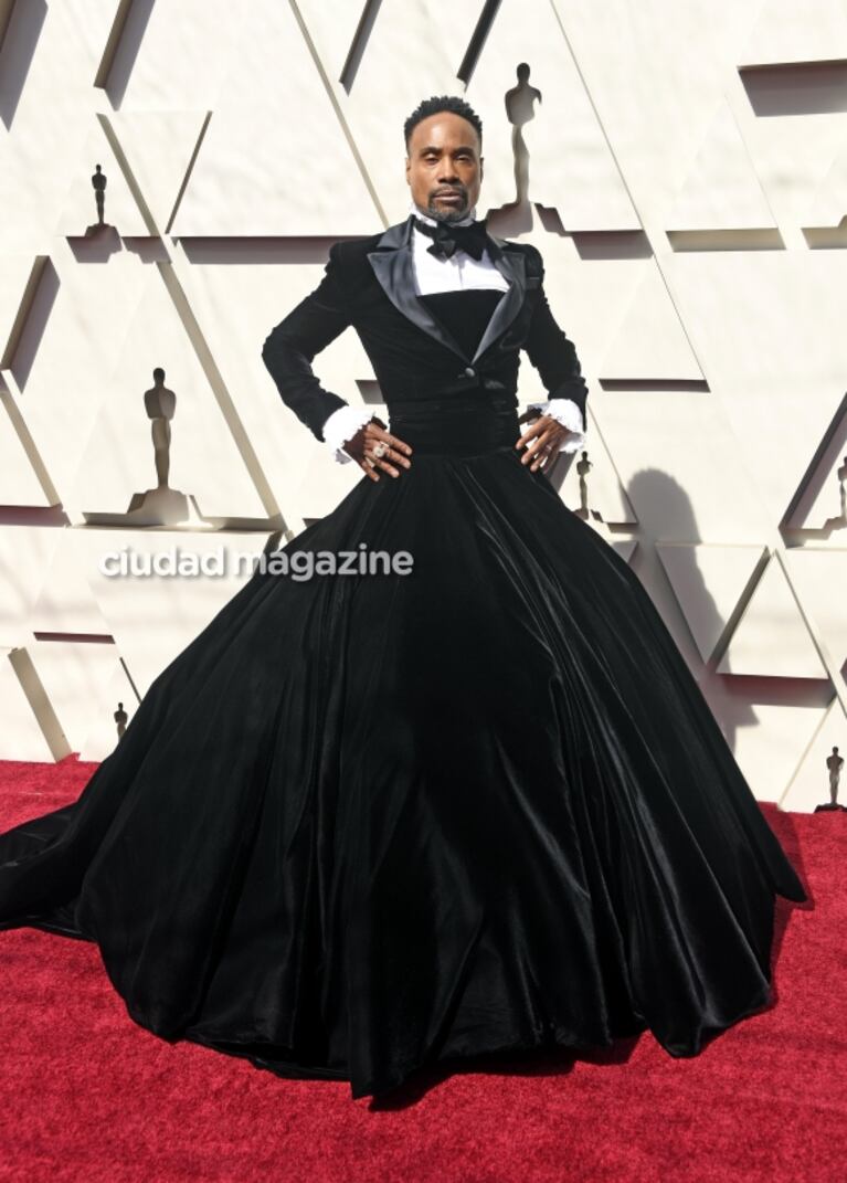 El look más osado de la alfombra roja de los premios Oscar 2019: Billy Porter lució un vestido-esmoquin