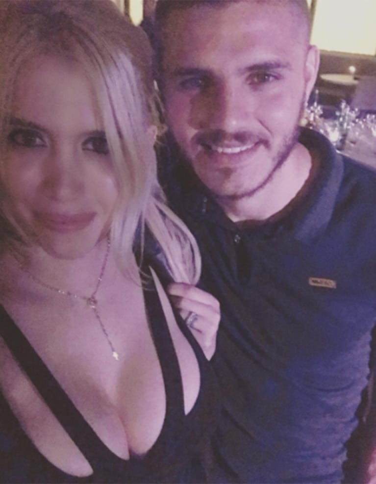 El look súper sexy de Wanda Nara para salir junto a Mauro Icardi: ¡tremendo escote y mimos!