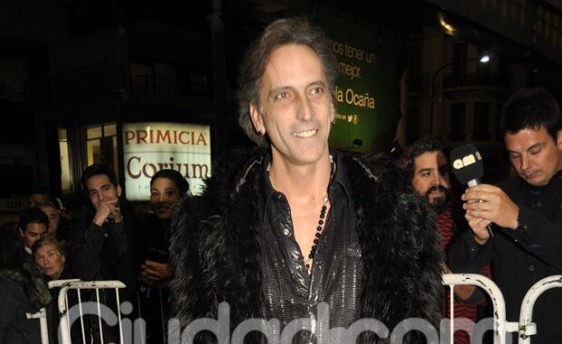 El mago Emanuel en Stravaganza Estados del Tiempo. (Jennifer Rubio-Ciudad.com)
