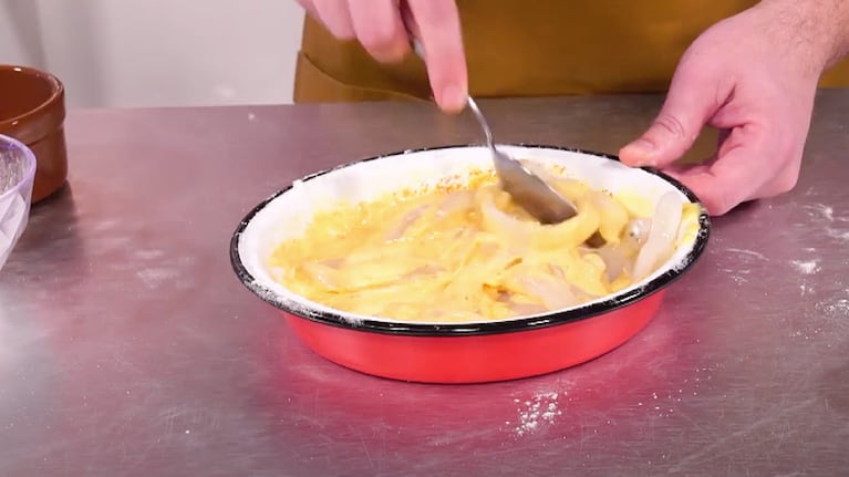 El marinado de las rabas, clave para que esta receta salga sabrosa. Foto: Cucinare TV