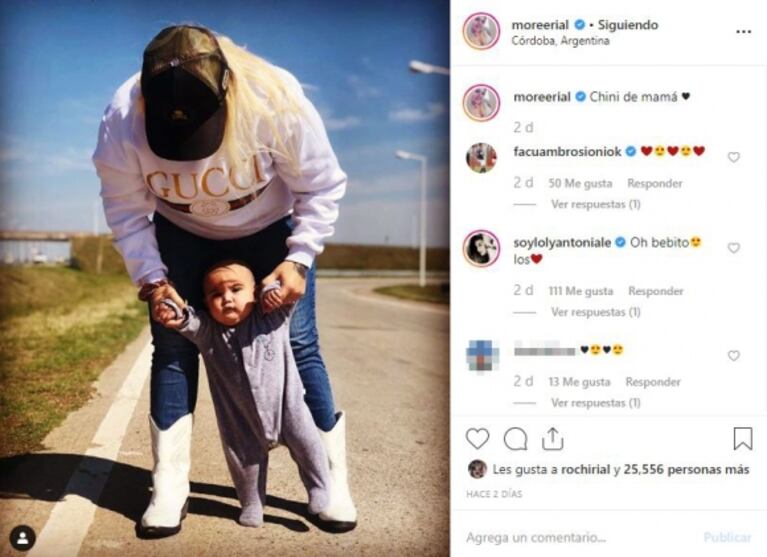 El "mensaje buena onda" de Loly Antoniale a una foto de More Rial con su hijo: "Los amo"