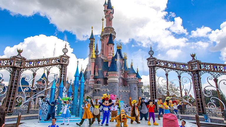 El miércoles reabre Disneyland Paris