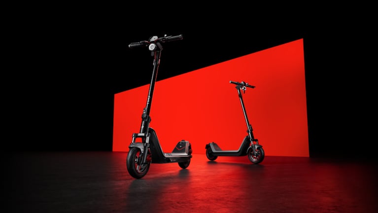 El modelo KQi 300P tiene un motor de 450W con pico de 900W.