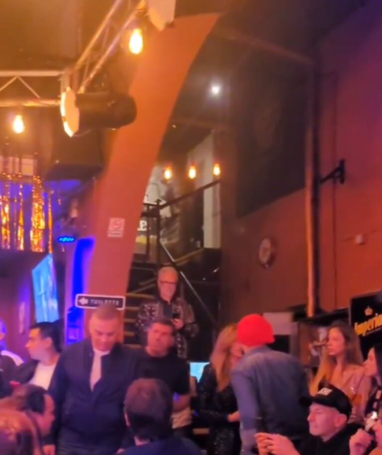 El momento en el que le avisan a Matías del robo.
