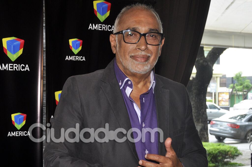 El Negro Oro en la presentación de Los unos y los otros. (Foto: Jennifer Rubio-Ciudad.com)