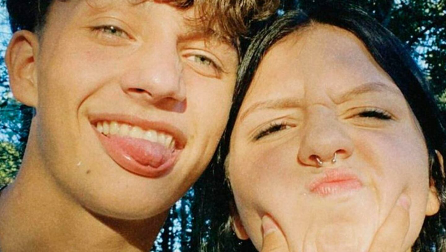 El novio de Sol, la hija de Karina y el Polaco, la sorprendió con un súper regalo por sus 15 años.