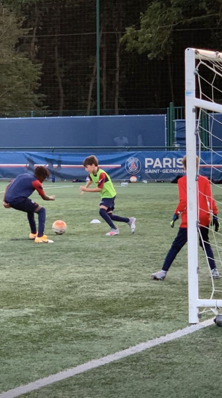 El orgullo de Wanda Nara por el impresionante desempeño de su hijo en las inferiores del Paris Saint-Germain: "¡Seis goles, Coki!"