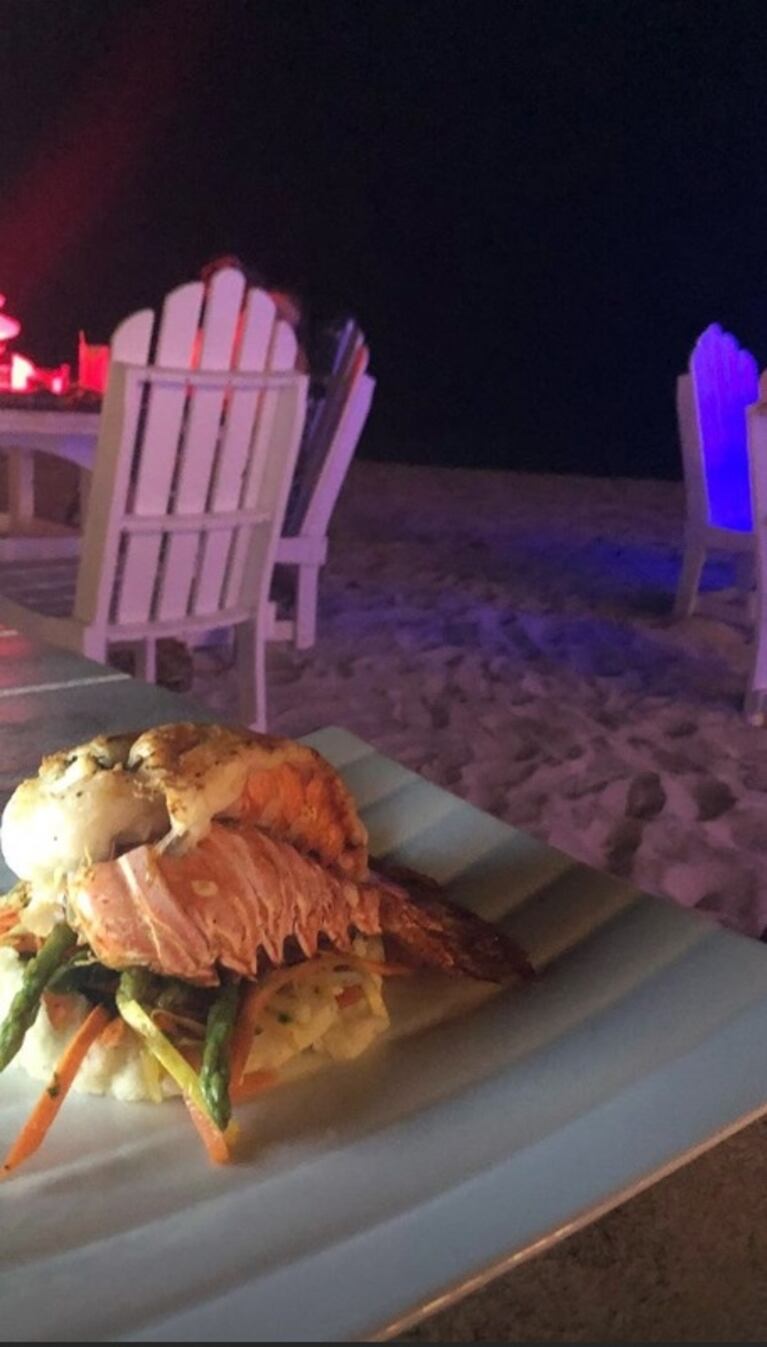 El paradisíaco viaje de Barby Franco con Fernando Burlando a Aruba: "Llegué a mi cita romántica"