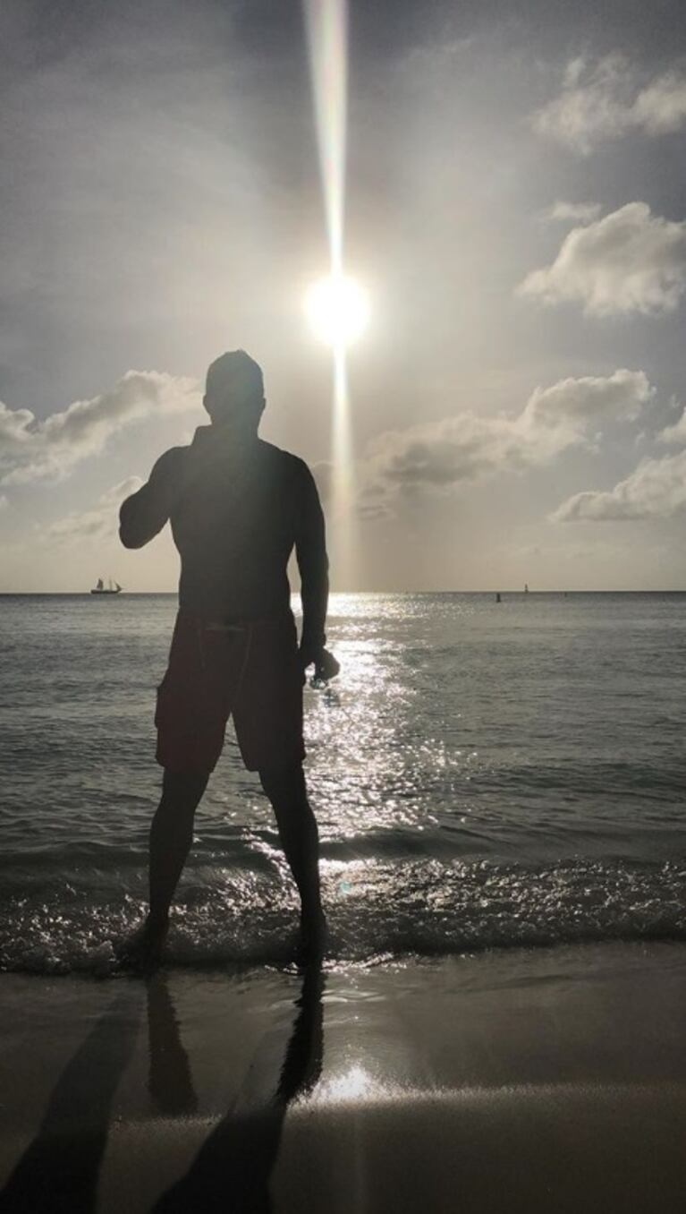 El paradisíaco viaje de Barby Franco con Fernando Burlando a Aruba: "Llegué a mi cita romántica"