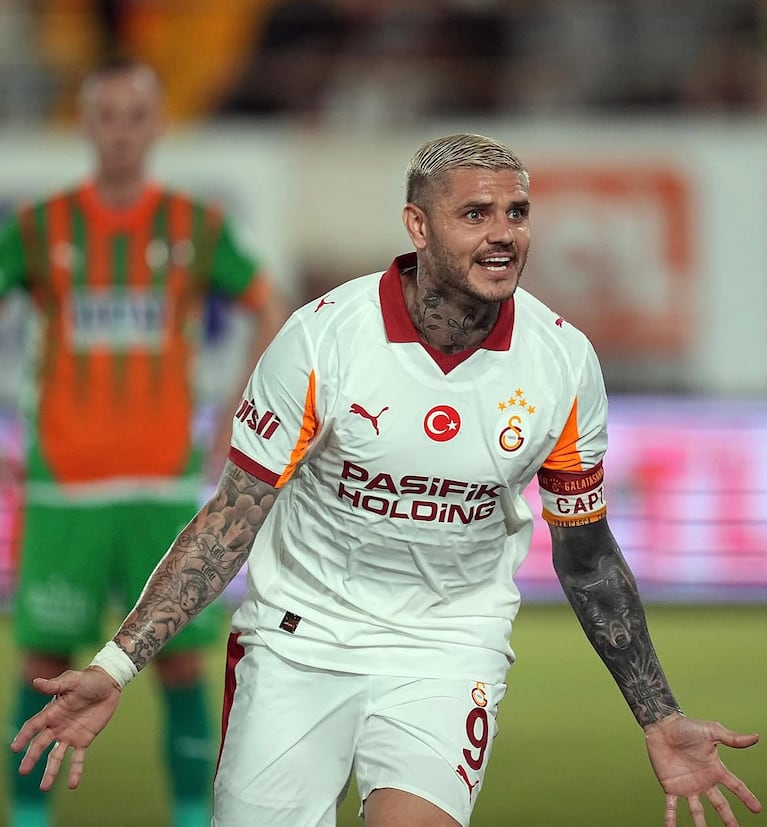 El pase de Icardi está en su poder tras finalizar su contrato con el Galatasaray. Foto: Instagram @mauroicardi.