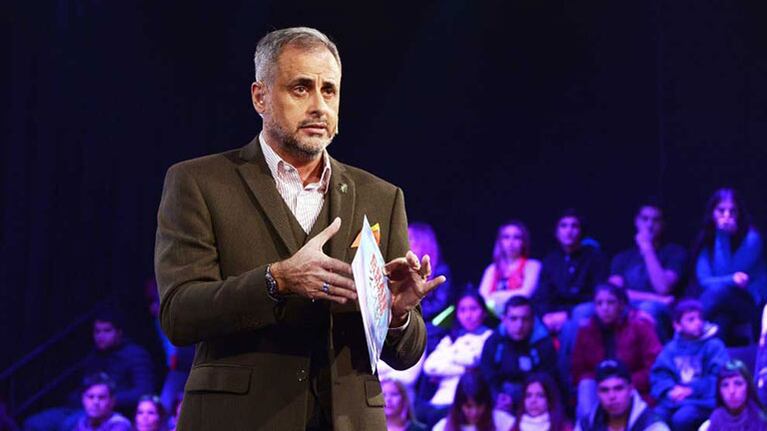 El picantísimo tweet de Rial por la entrega de Premios Tato