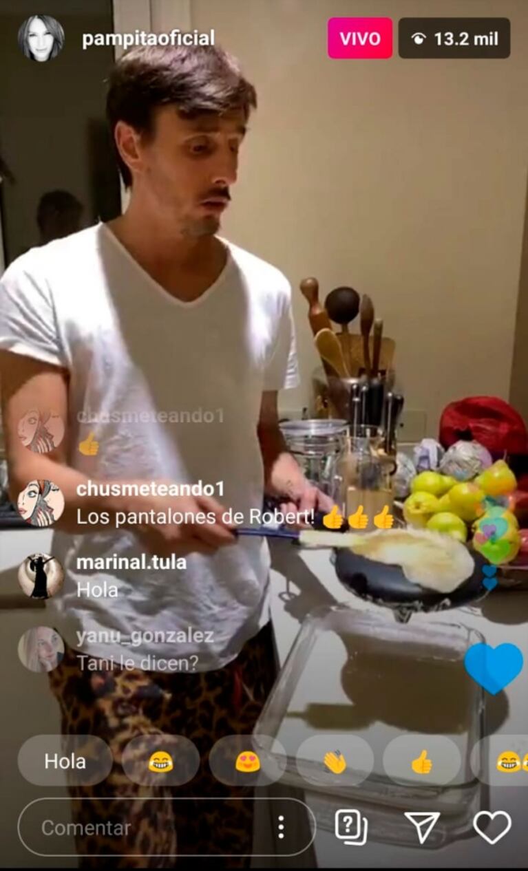 El pijama animal print de Roberto García Moritán fue furor en un vivo de Instagram de Pampita