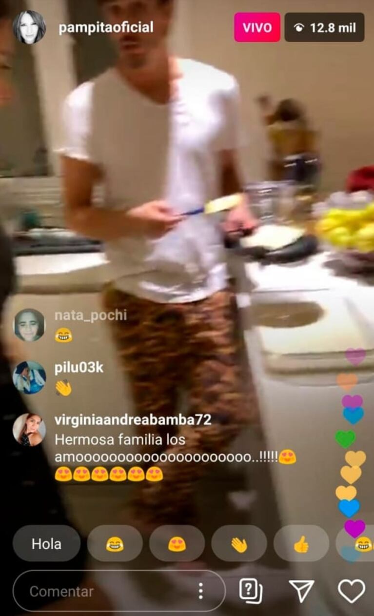 El pijama animal print de Roberto García Moritán fue furor en un vivo de Instagram de Pampita