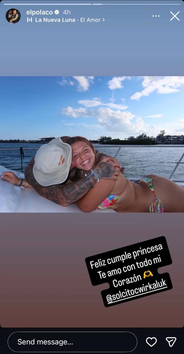 El Polaco abraza a su hija Sol en una embarcación durante sus vacaciones
Fuente: Instagram