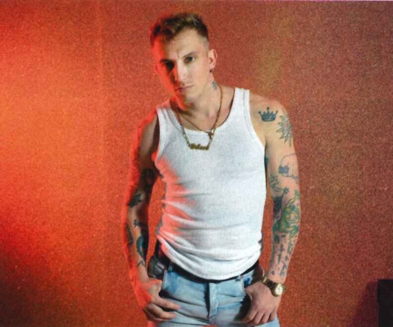 El Polaco mostró todos los tatuajes que lleva en su cuerpo: las caras de sus hijas, símbolos patrios y más 