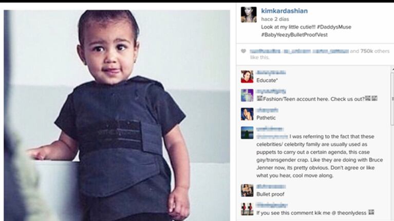 El polémico chaleco antibalas de North West. (Foto: Instagram)