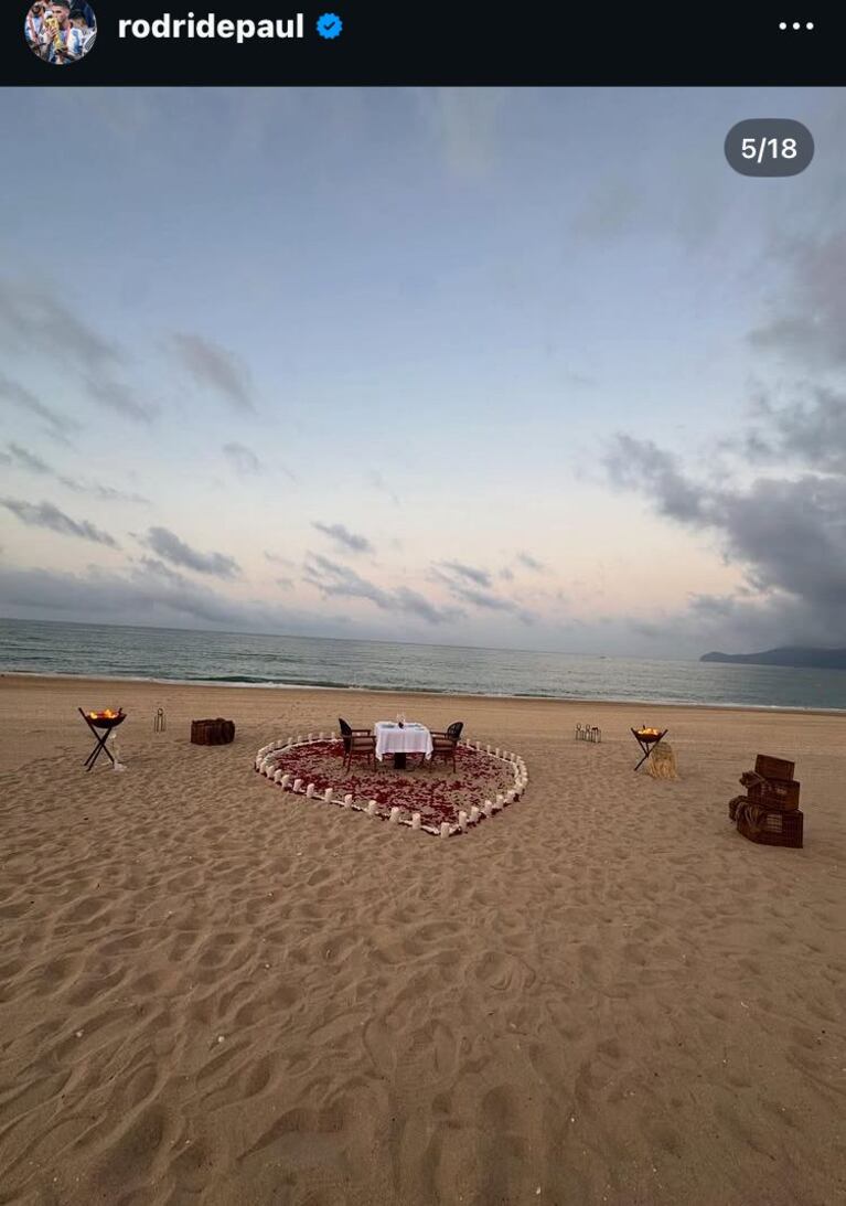El posteo de Rodrigo de Paul por Año Nuevo (Foto: Instagram/@rodridepaul).