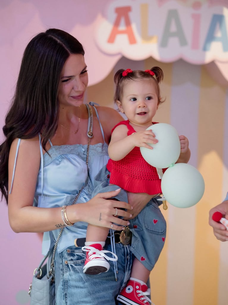 El primer cumpleaños de Alaia, la hija de Alexis y Ailén (Foto: Instagram @alemacallister)