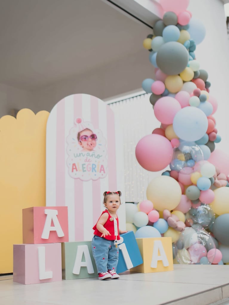 El primer cumpleaños de Alaia, la hija de Alexis y Ailén (Foto: Instagram @alemacallister)