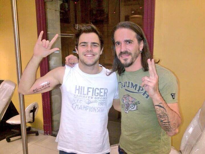 El primer tatuaje de Peter Lanzani. (Foto: Web)