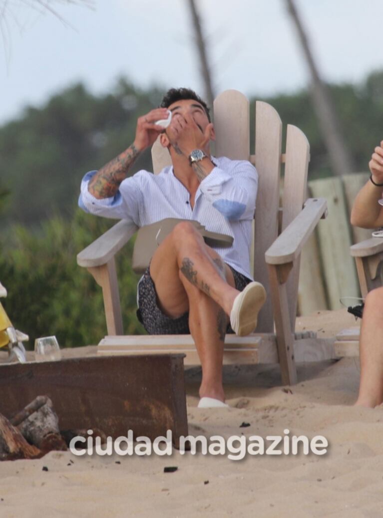 El primer verano de soltero de Pocho Lavezzi en Punta del Este: detalles del encuentro con Yanina Screpante