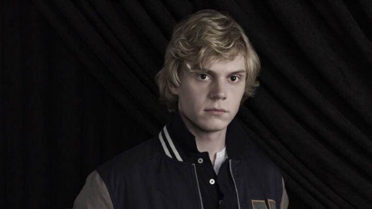 El protagonista de American Horror Story recibió un premio a la Mejor actuación revelación