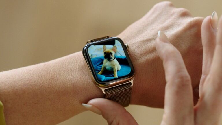 El próximo Apple Watch usará un chip más pequeño y de doble cara, según DigiTimes. Foto: EFE.