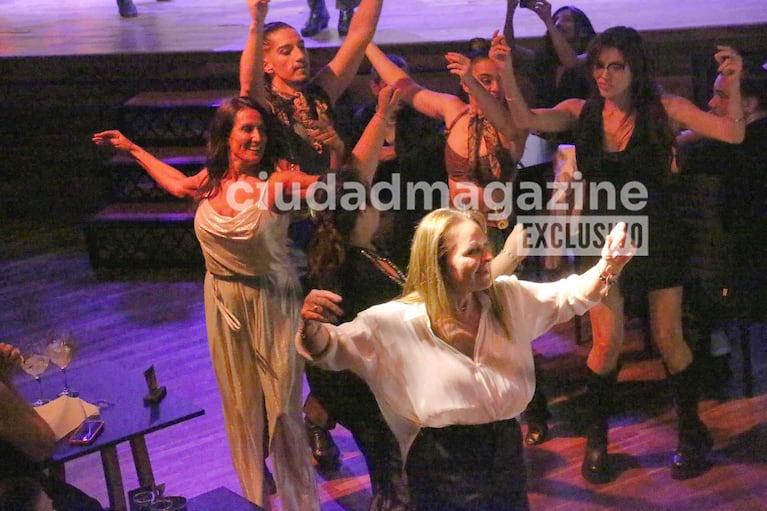 El público de Royal Gauchos bailó durante la función (Foto: Movilpress)