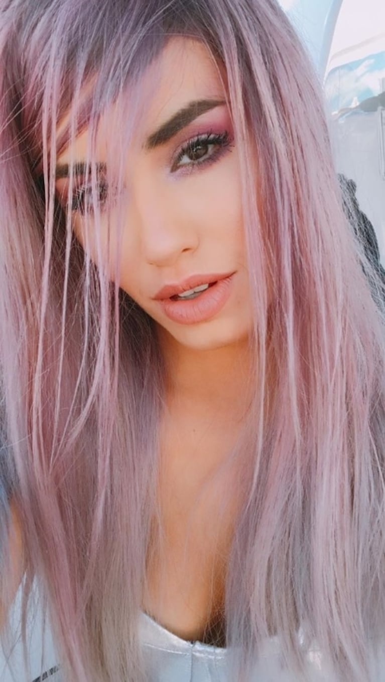El radical cambio de look de Lali Espósito: ¡ahora lo tiene rosa!