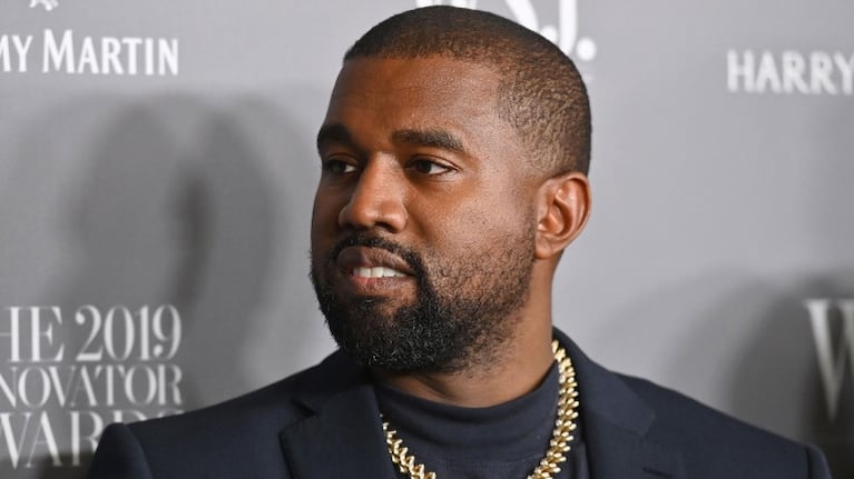 El rapero y aspirante presidencial Kanye West cuestionó las vacunas y su uso contra el coronavirus