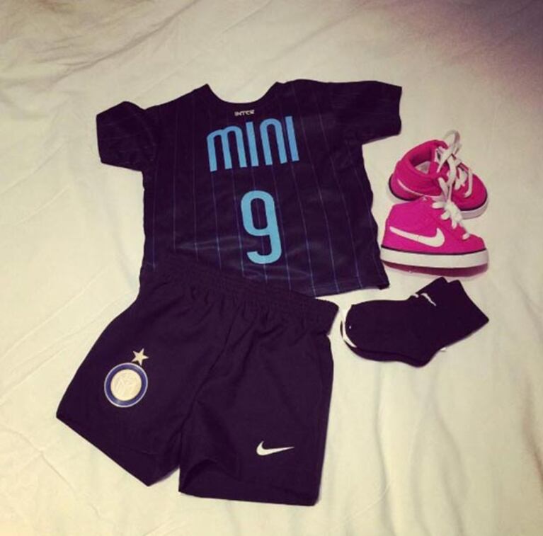 El regalo del Inter a la hija de Icardi y Wanda. (Foto: Twitter)